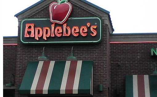 Applebee’s to have tablets on the tables