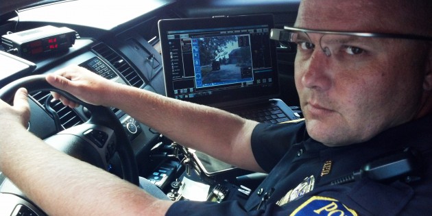 Should Google Glass be banned for drivers?