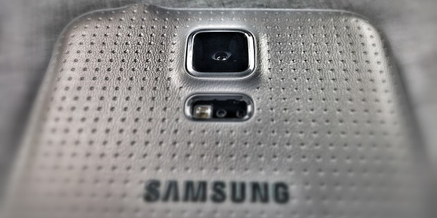 Samsung Galaxy S5 Video Comparison
